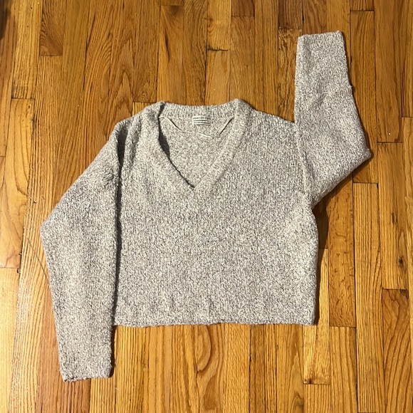 COPY - Urban Outfitters Cropped Sweater - Picture 3 of 6